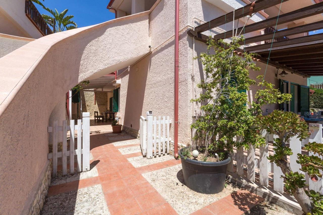 Ferienwohnung Il Bacio Del Sole By Barbarhouse Vieste Exterior foto